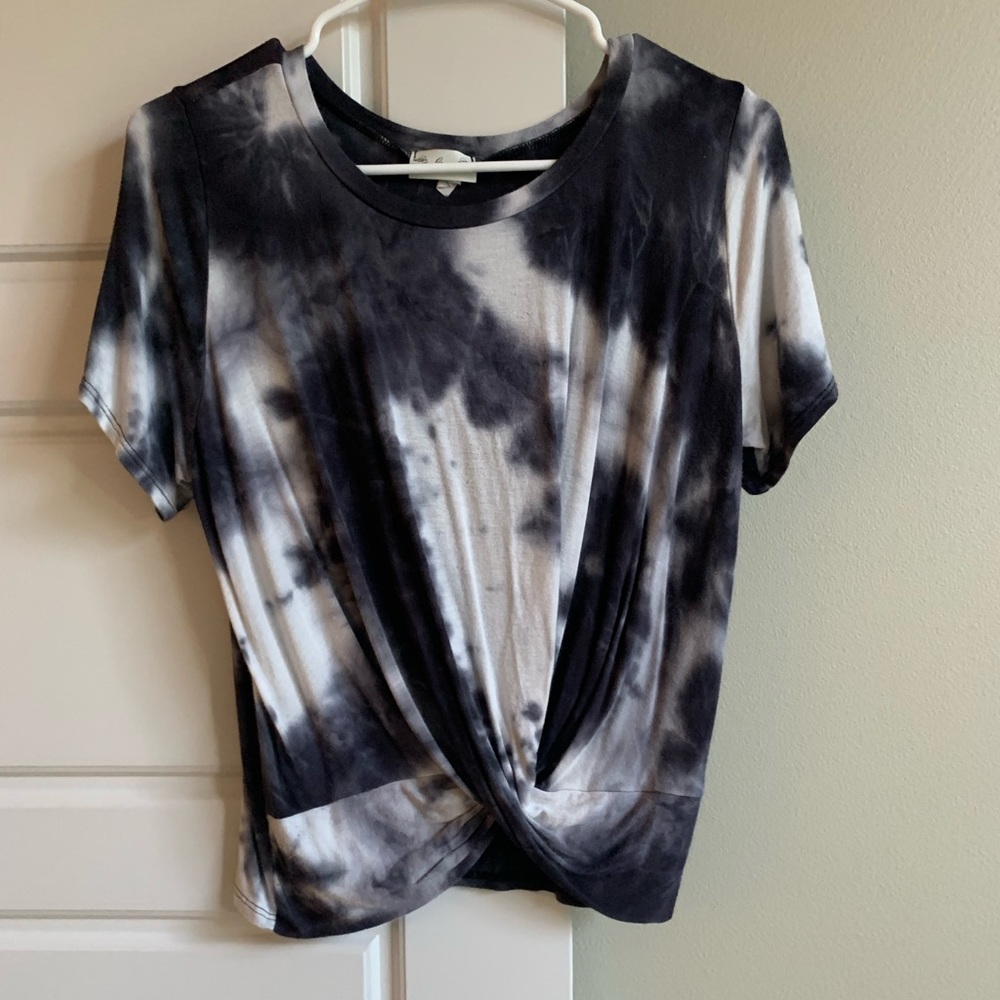 Tie-dye knotted top